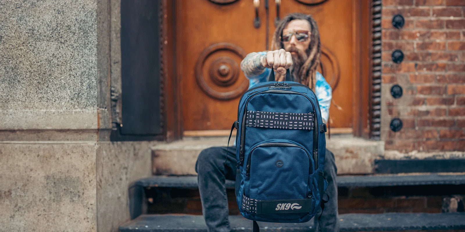 From Airports to Alleyways: Bags with Locks Are Your New Travel Security System