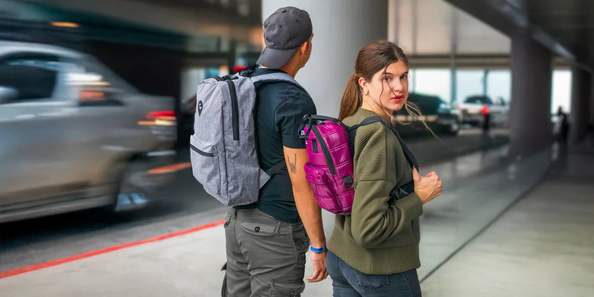 Smell-Proof vs. Regular Bags: What Makes Skunk Bags Different?