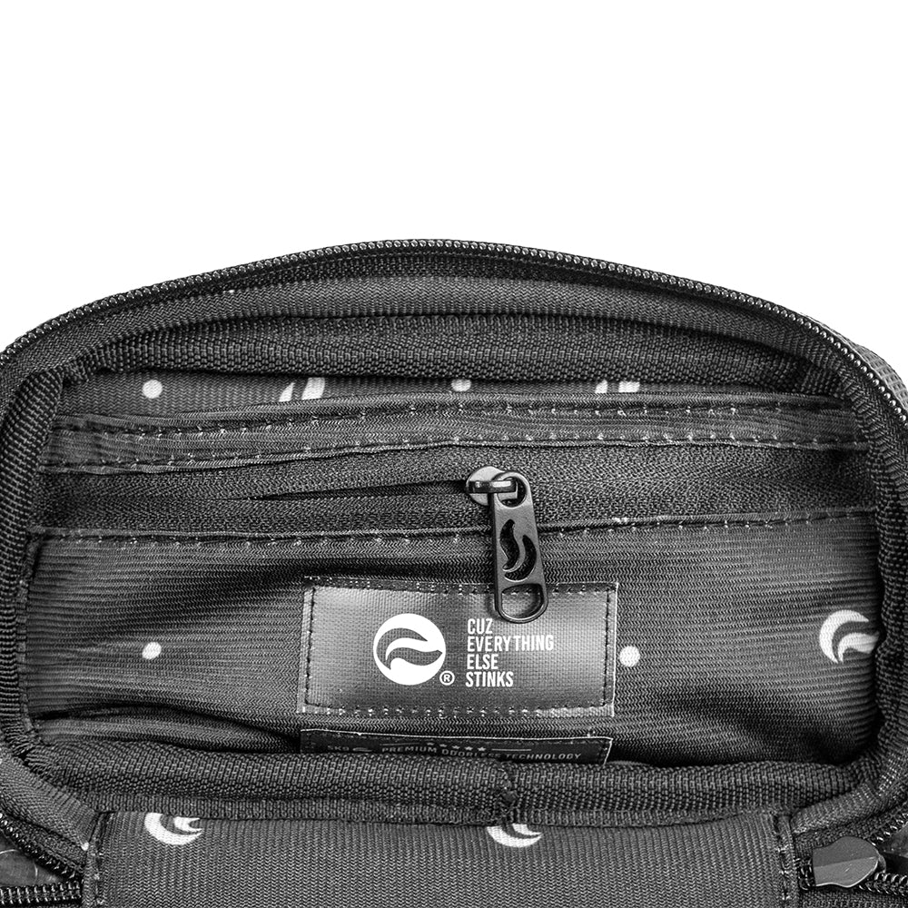 Flux-Black Leather