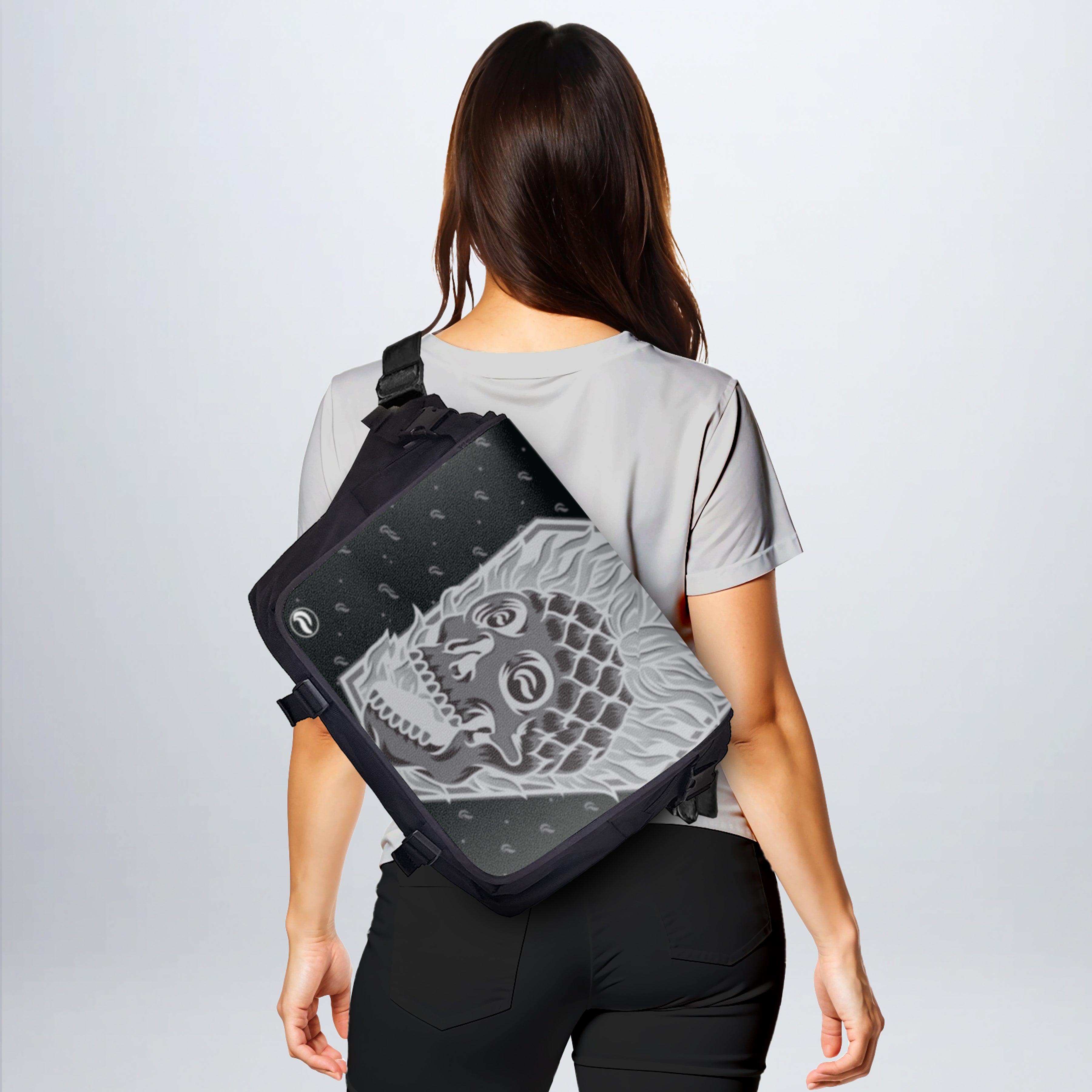 Pineapple Skull Black - Faceoff® Messenger