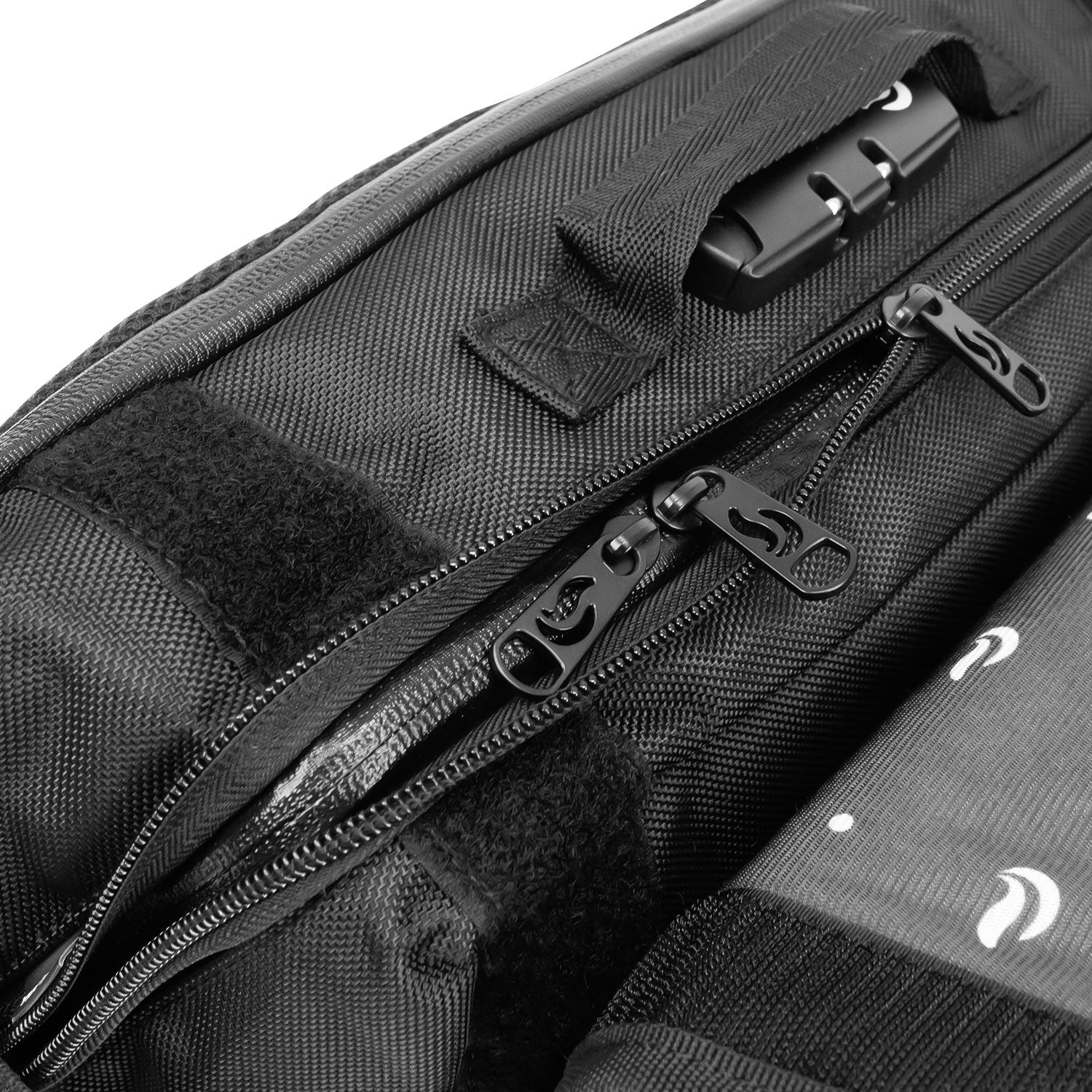 Koi Black - Faceoff® Messenger