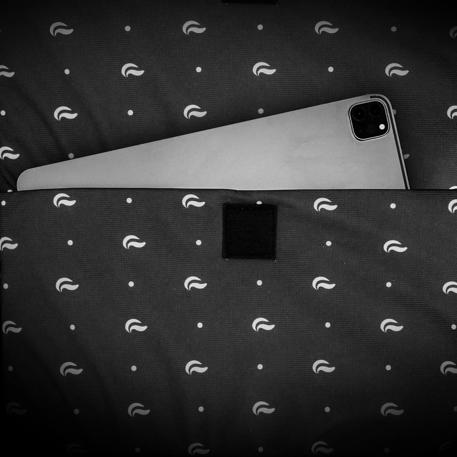 Kiss L - Faceoff® Messenger