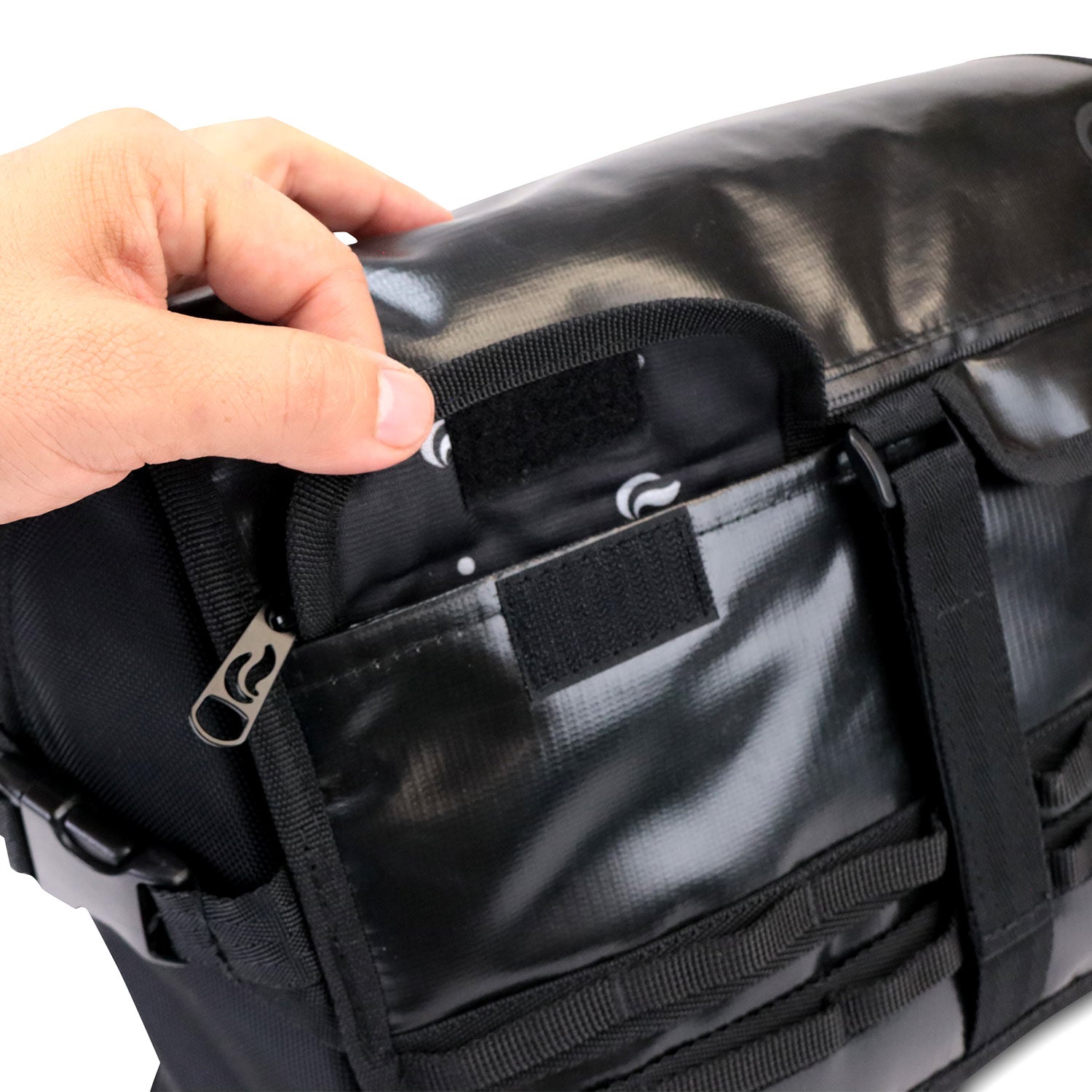 Utility L - Faceoff® Messenger