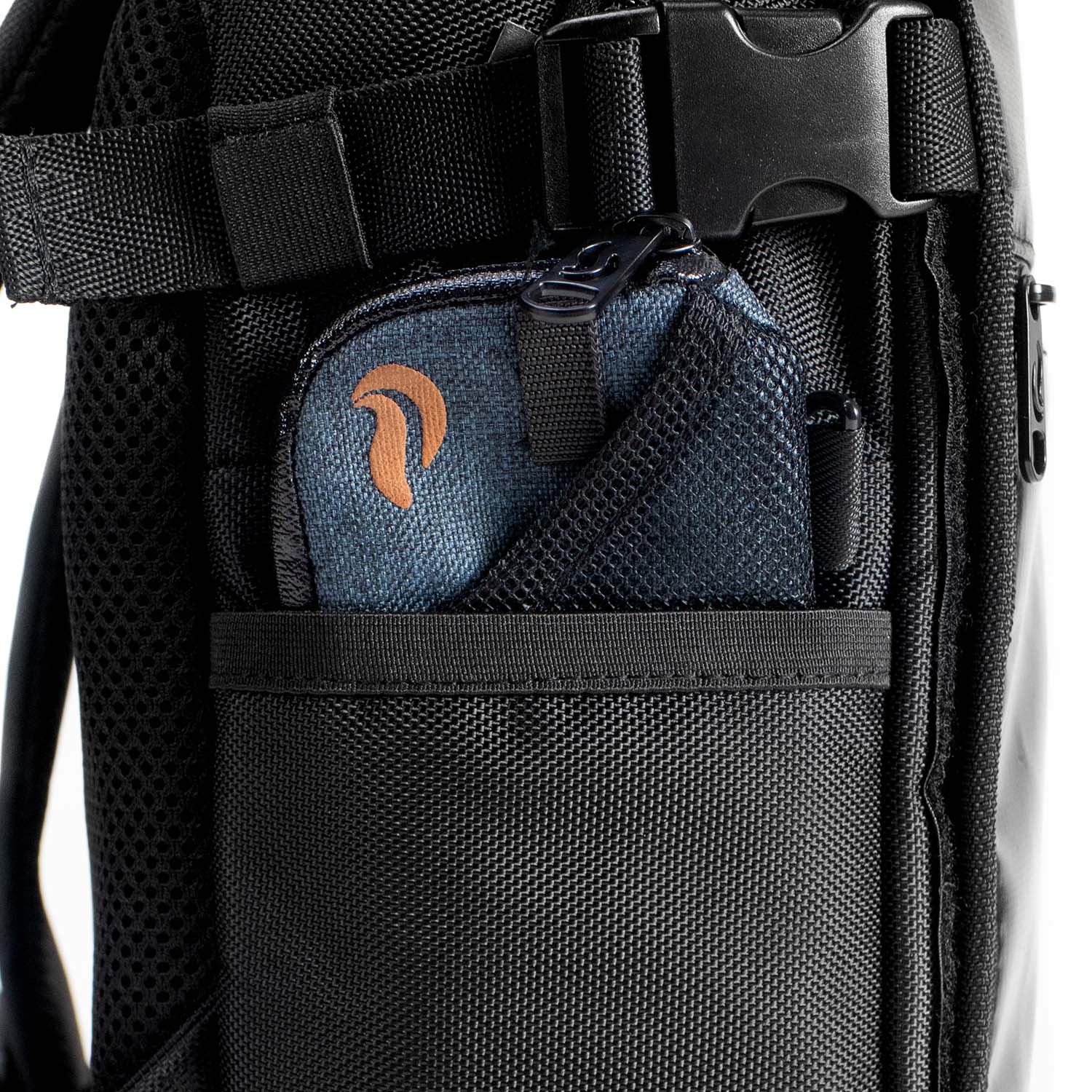 Kitana Yoki - Faceoff® Small