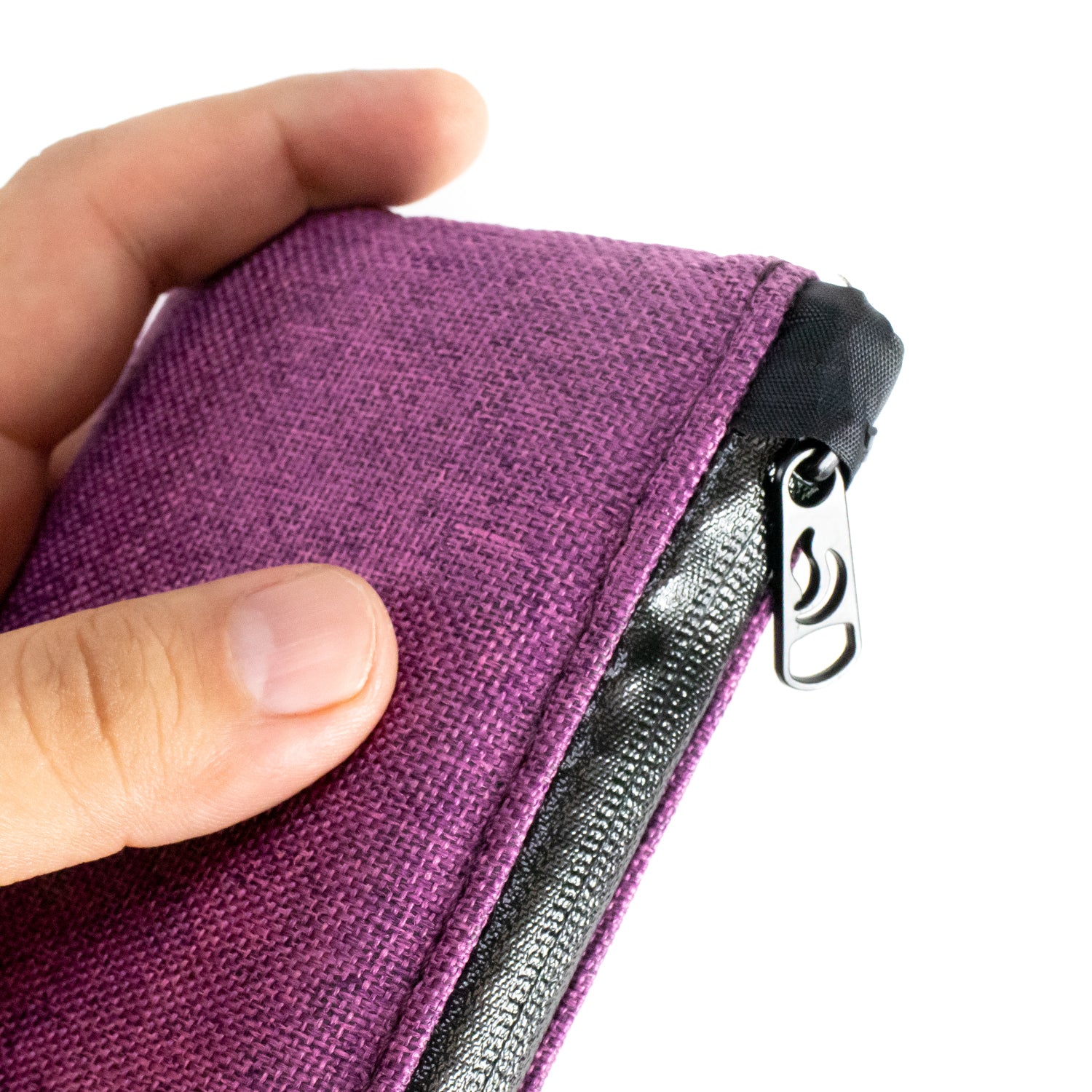 7" Zip Pouch - Lavender Oxford
