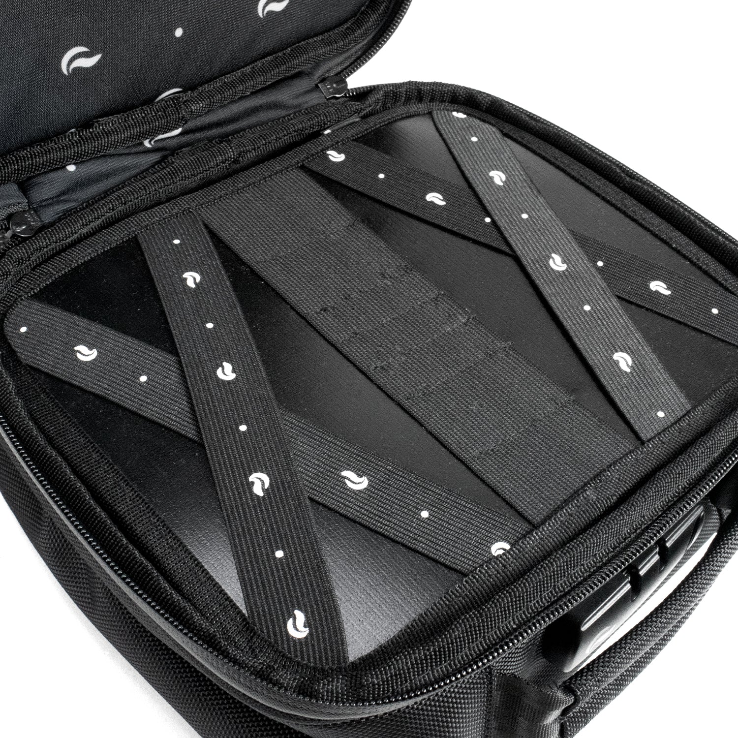 Pilot L - Black Canvas