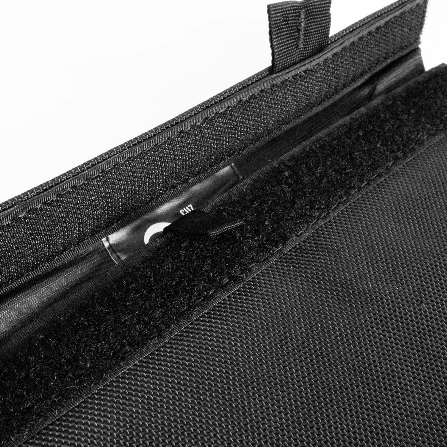 Mr. Slick 11" - Black Canvas