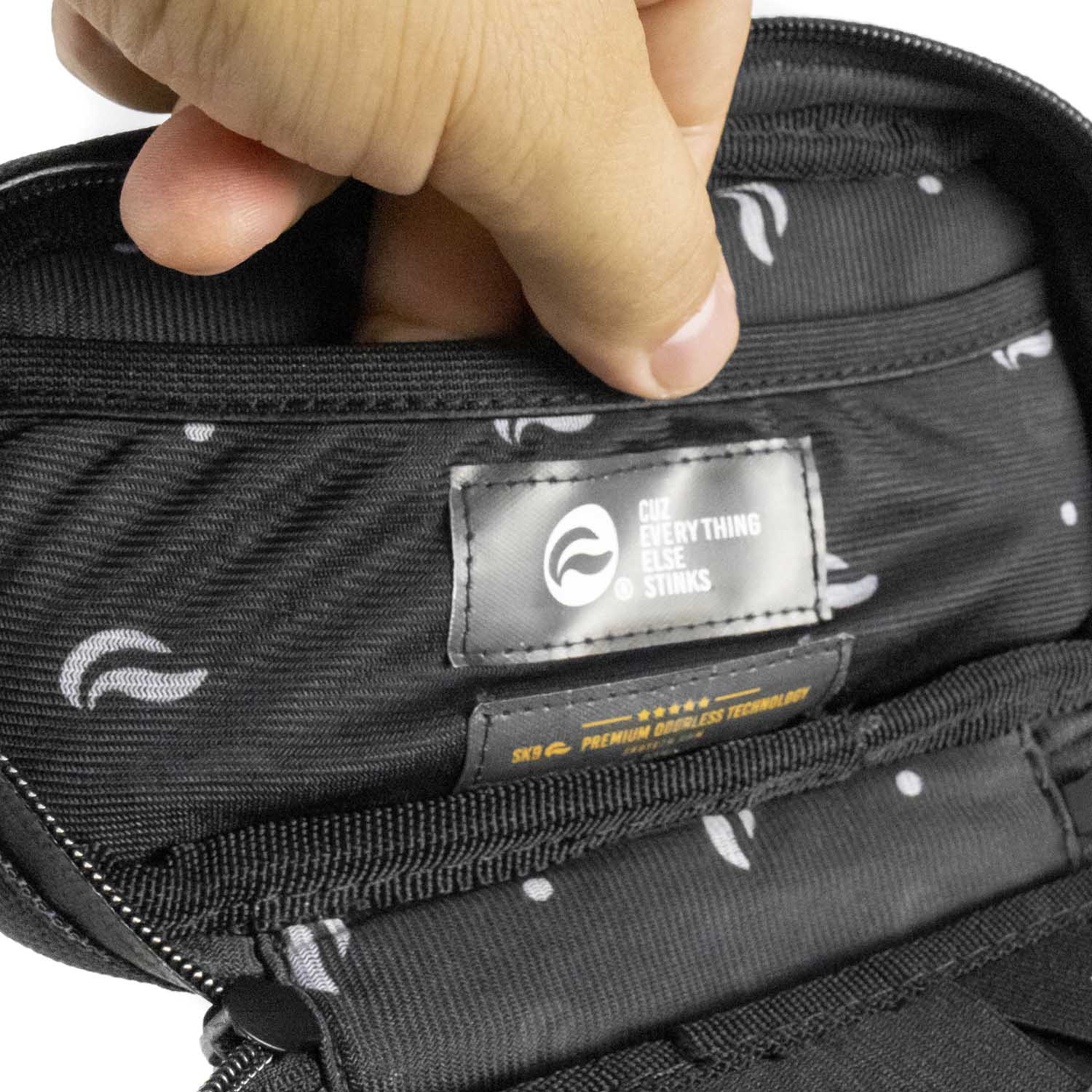 Pilot S - Black Canvas