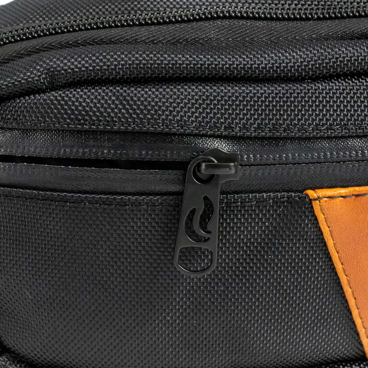 Hipster - Black Canvas