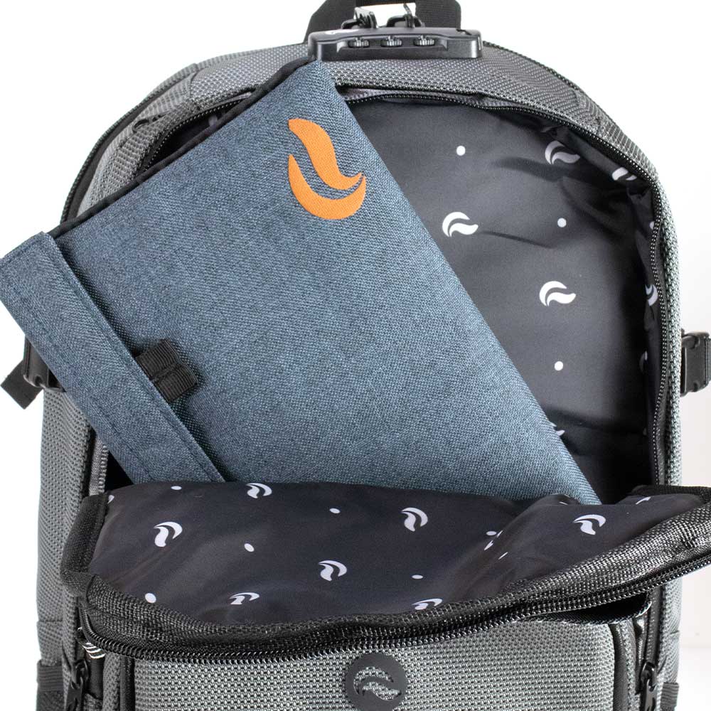 Nomad - Metal Gray Canvas