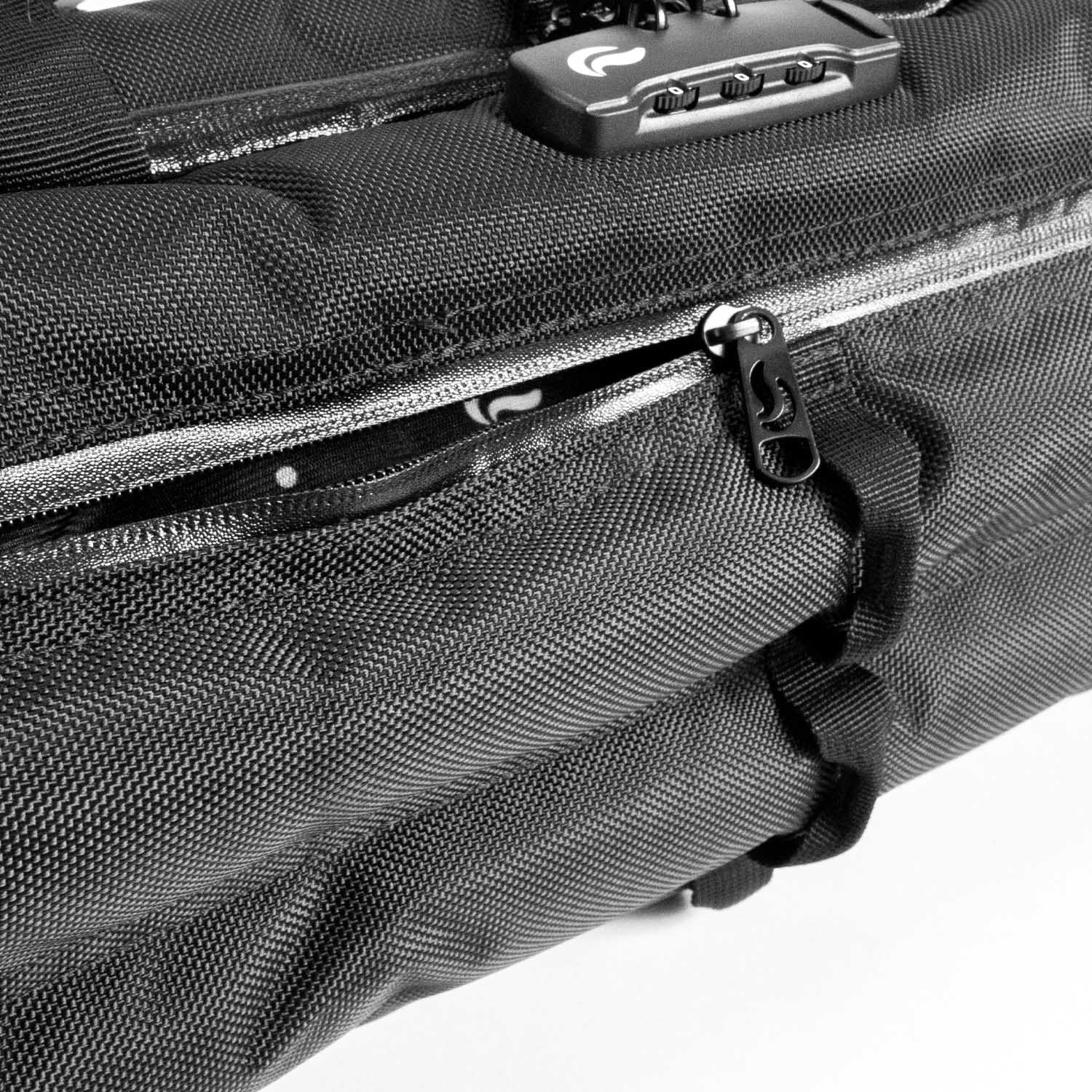 Duffle Tube 16 - Black