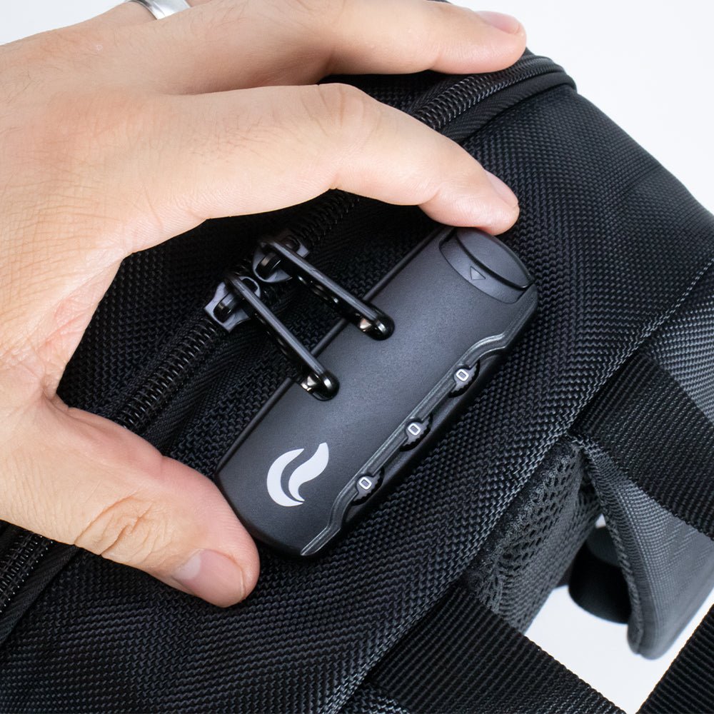 Element M - Black