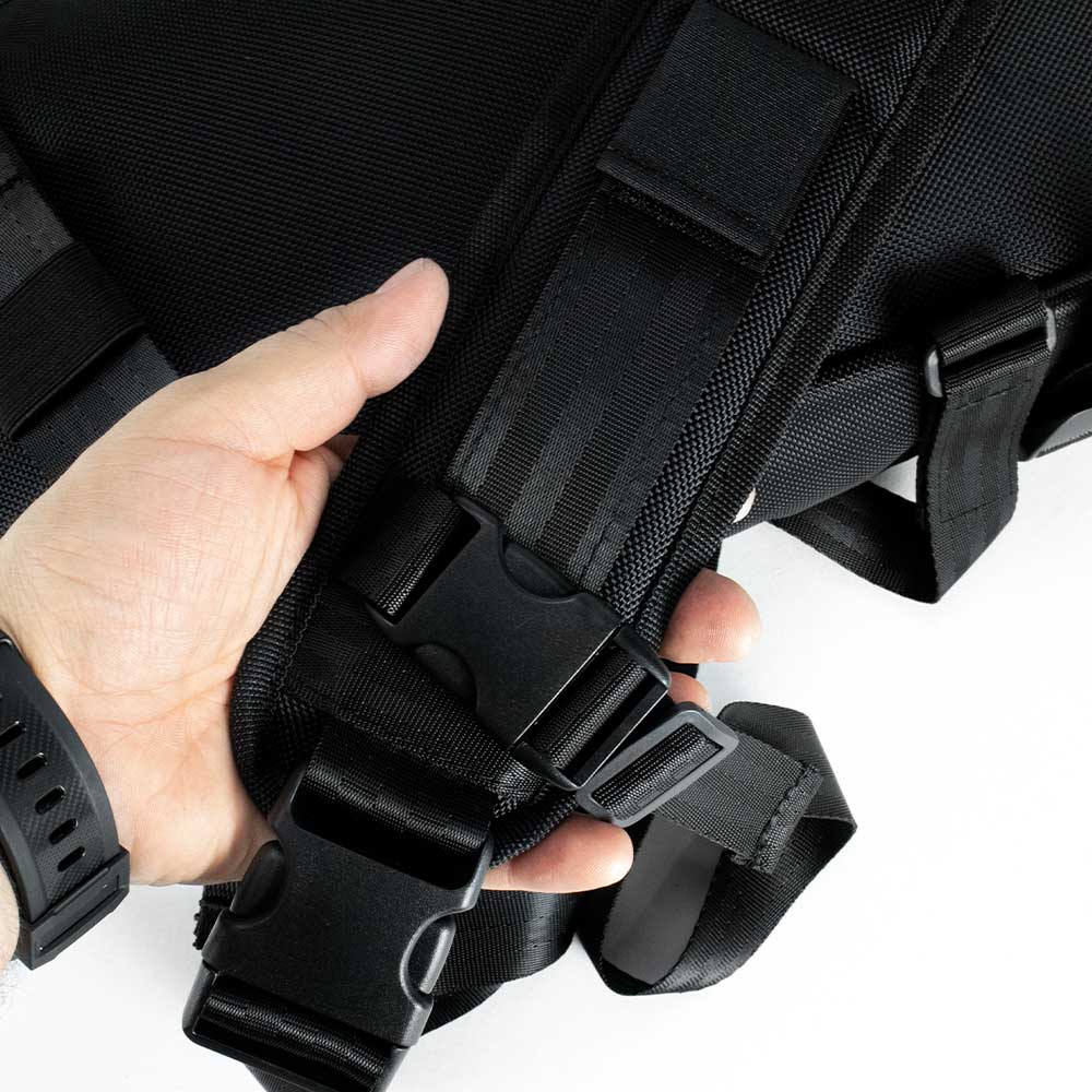 Sling M - Black Canvas