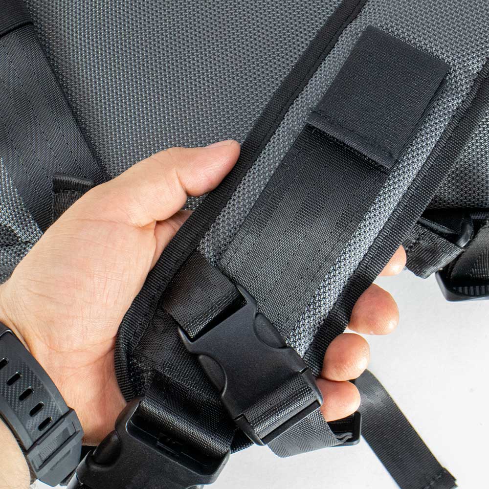 Sling M - Black Canvas