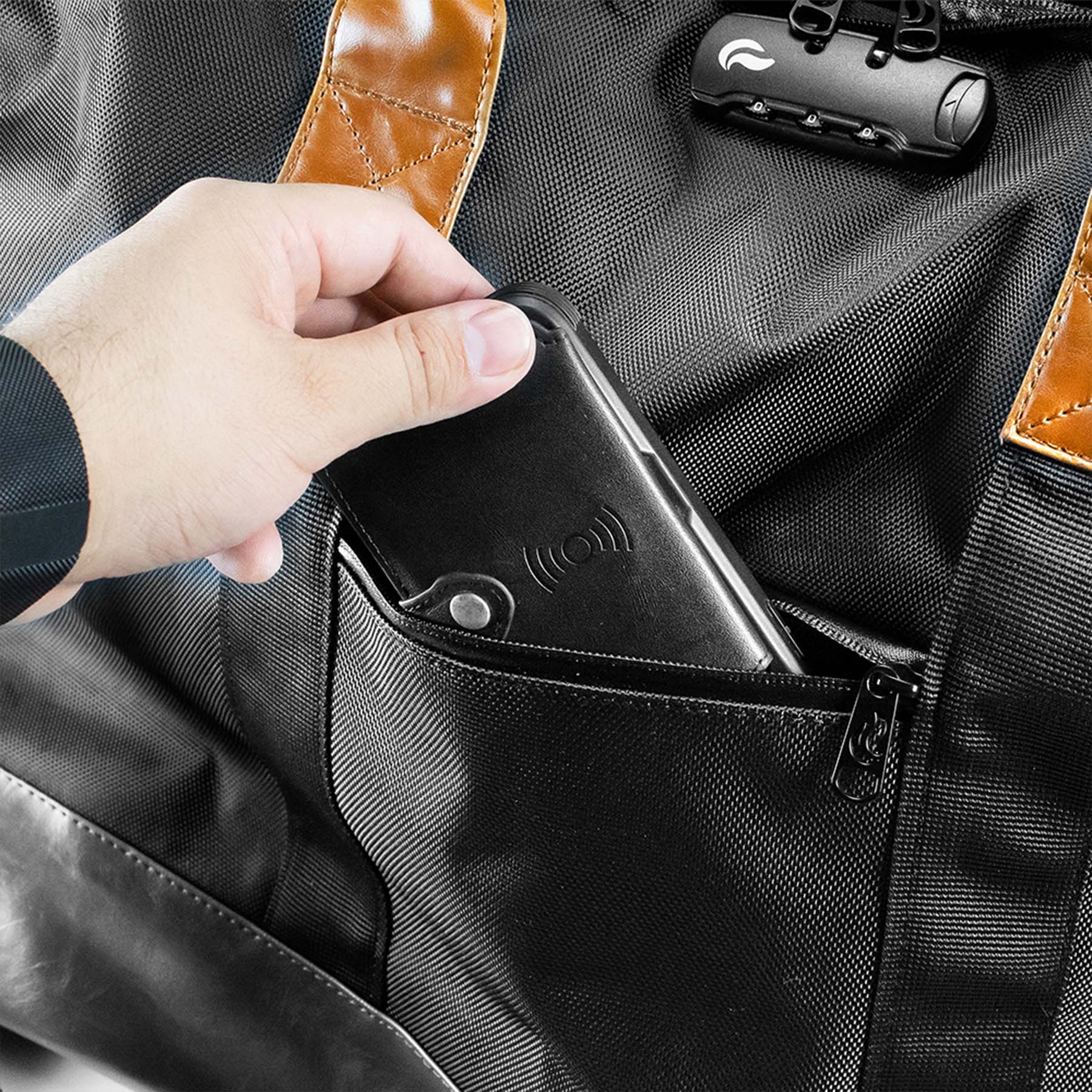 Weekender - Black/Brown