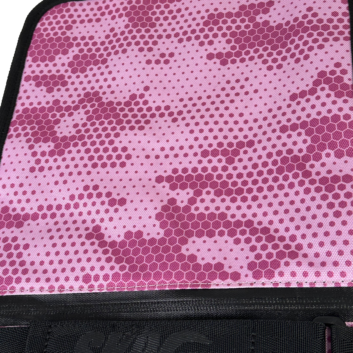 Utility Pink Camo - Faceoff® Medium