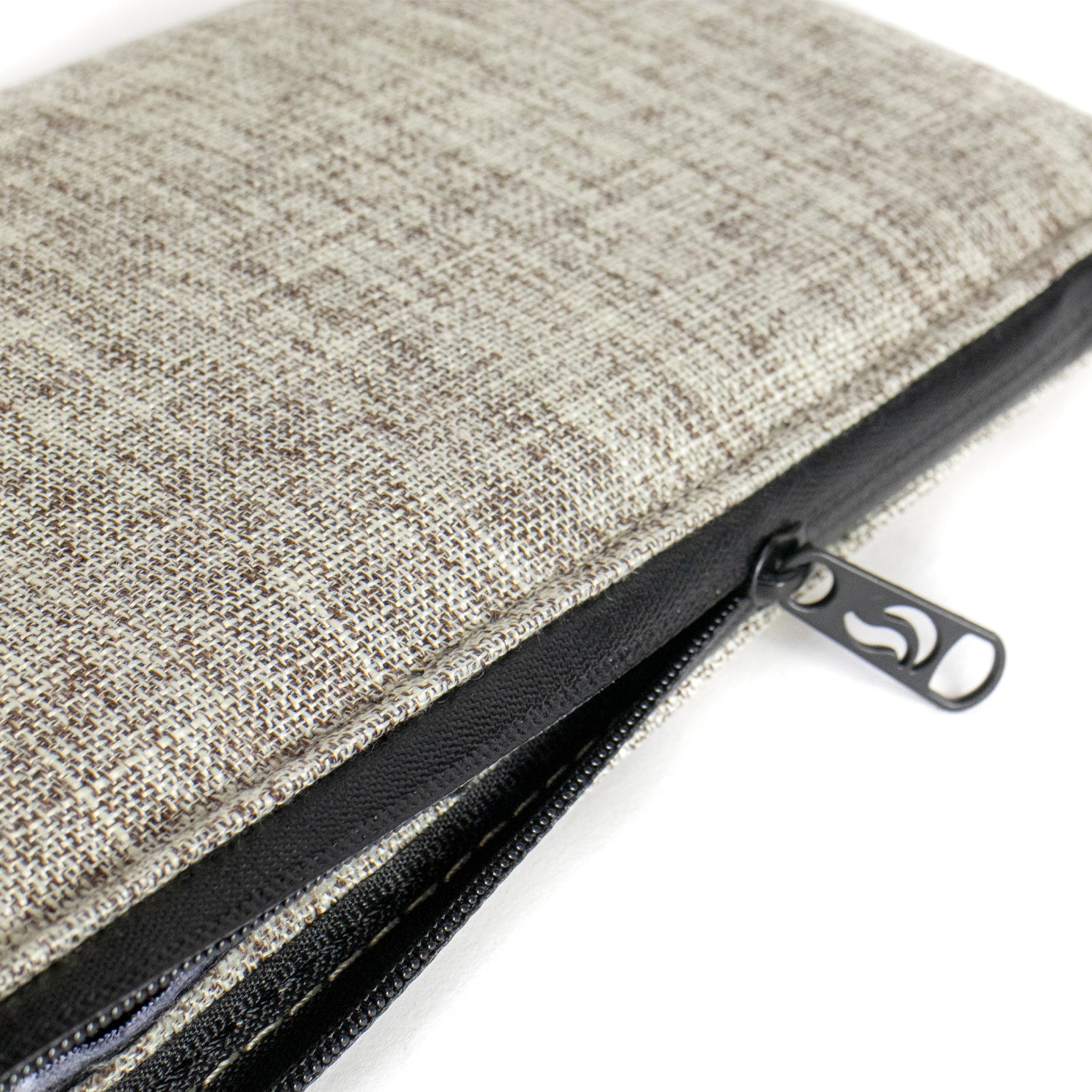 9" Zip Pouch - Khaki Oxford