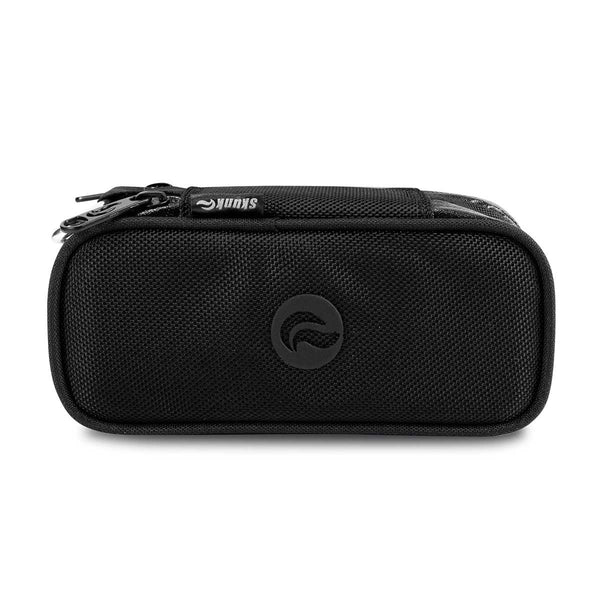 Skunk_DM6_Black_Front_grande.