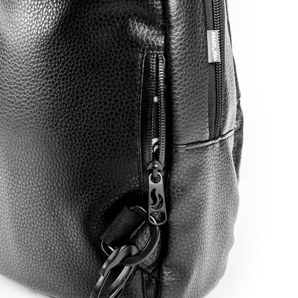 Uno - Black Faux Leather