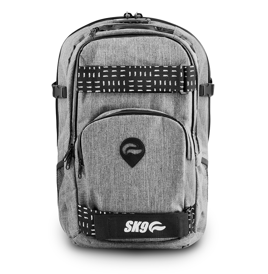 The online nomad backpack